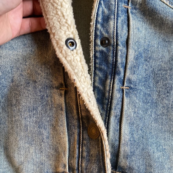GAP Sherpa Denim Jacket - Picture 4 of 8